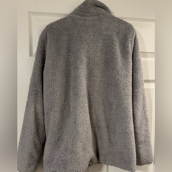 Patagonia Women’s fleece jacket - Picture 4 of 4